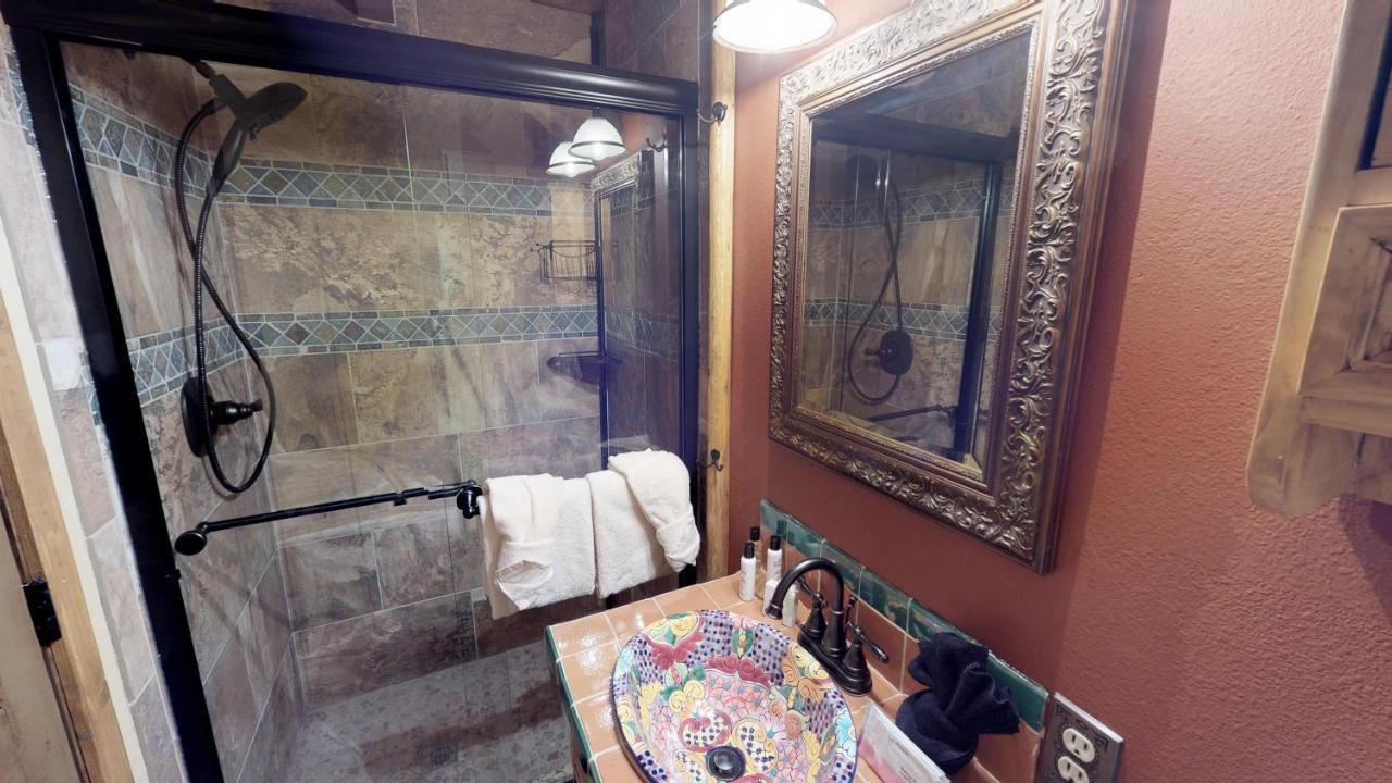 Aspen West 5 Townhouse With High Speed Wifi Appartement Red River Buitenkant foto